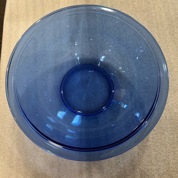 Vintage Pyrex Colbalt Blue 323 1.5 liter mixing bowl USA made no chips or cracks - Picture 2 of 5